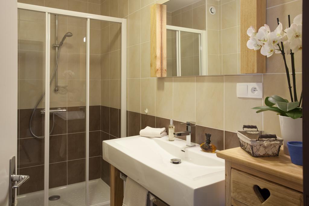 Appartement Zian Justine Lullin Εξωτερικό φωτογραφία