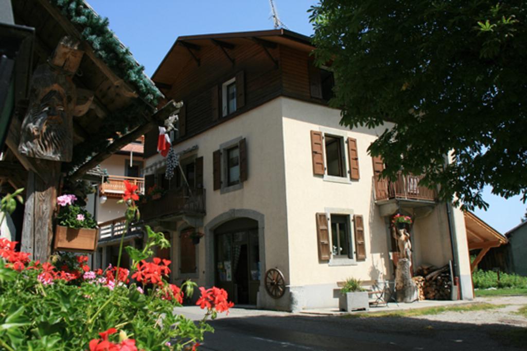 Appartement Zian Justine Lullin Εξωτερικό φωτογραφία